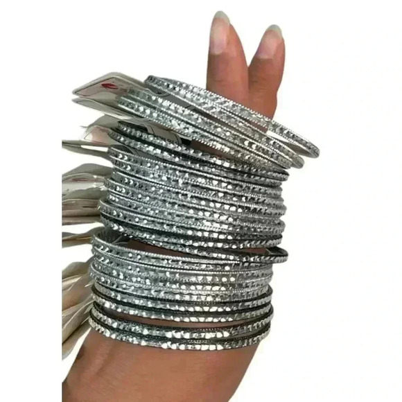 Y2K Fashion Jewelry Bangle Bracelets NWT 11 Sets of 2 Silver and Black - Picture 7 of 7